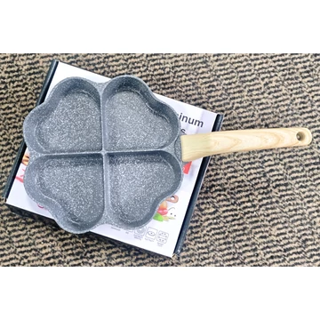 HYLLIS Négy Rekeszes Szívalakú Tojás-Palacsintasütő Serpenyő, Alumínium, 20x15cm