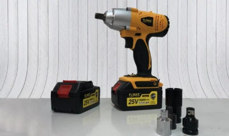 Flinke FK-8008 Akkumulátoros ütvecsavarozó készlet, kerékkulcs, 2 db Li-Ion 25 V/15000 mAh akkumulátorral, 2000 rpm fordulatszám, 3000 bpm ütésszám, 380 Nm nyomaték